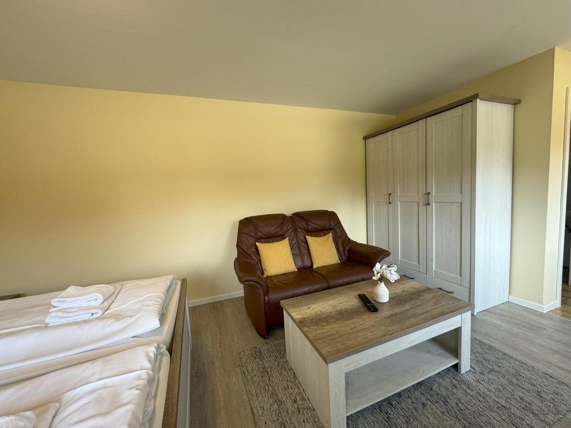 Reiterhof Wollesen Hotel ซือเดอร์ลือกุม ภายนอก รูปภาพ